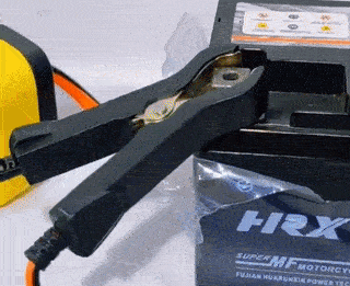 RICARICA BATTERIA auto