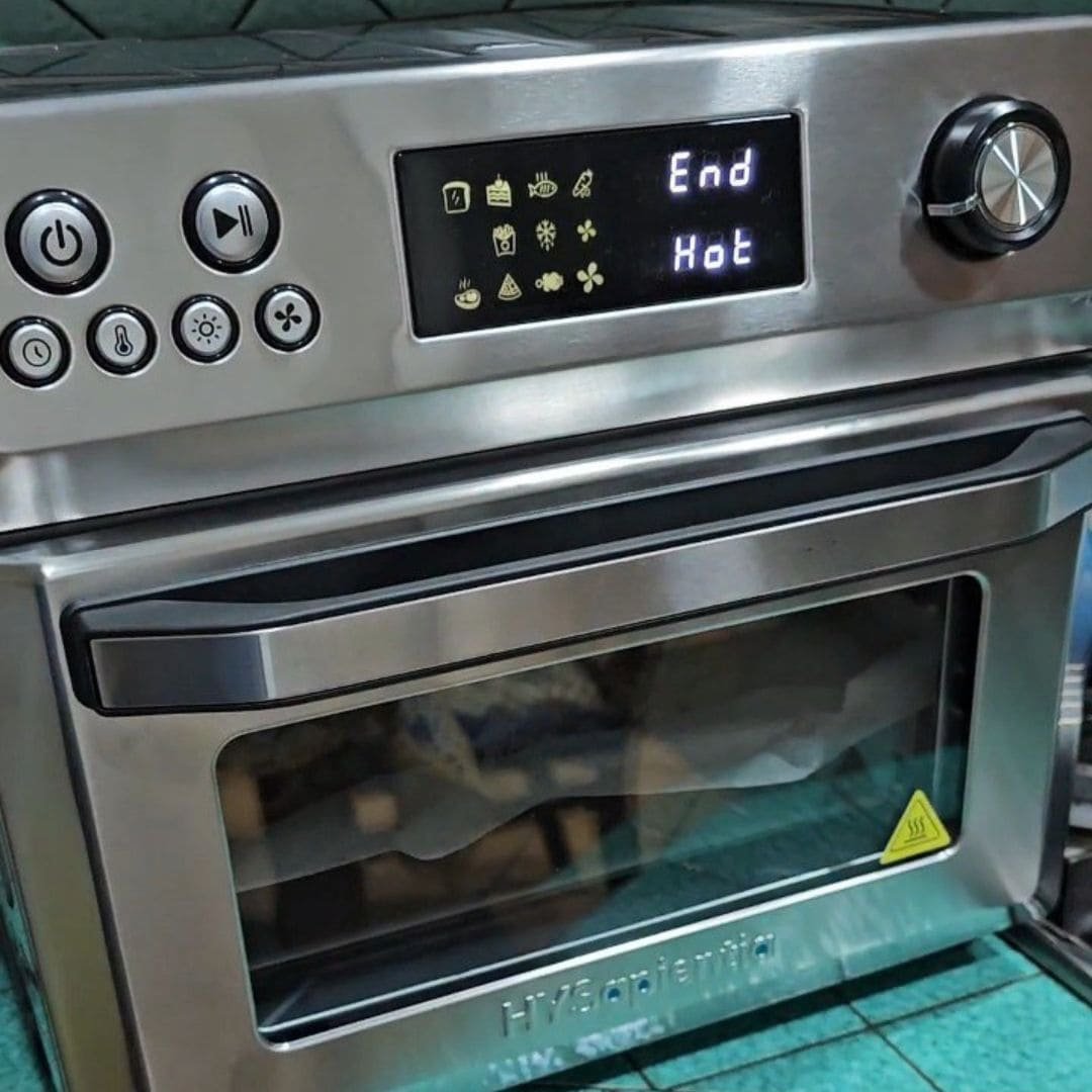 Friggitrice ad aria con display touchscreen