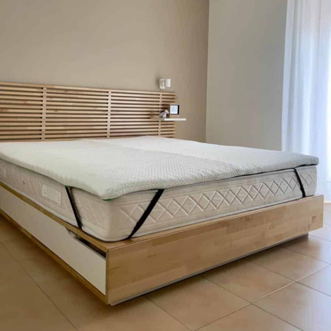 Topper matrimoniale con design a doppia faccia,